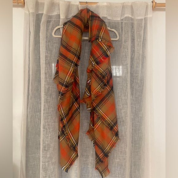 Bundle of 8 Cozy Scarves Zara H&M Anthropologie - Picture 2 of 9